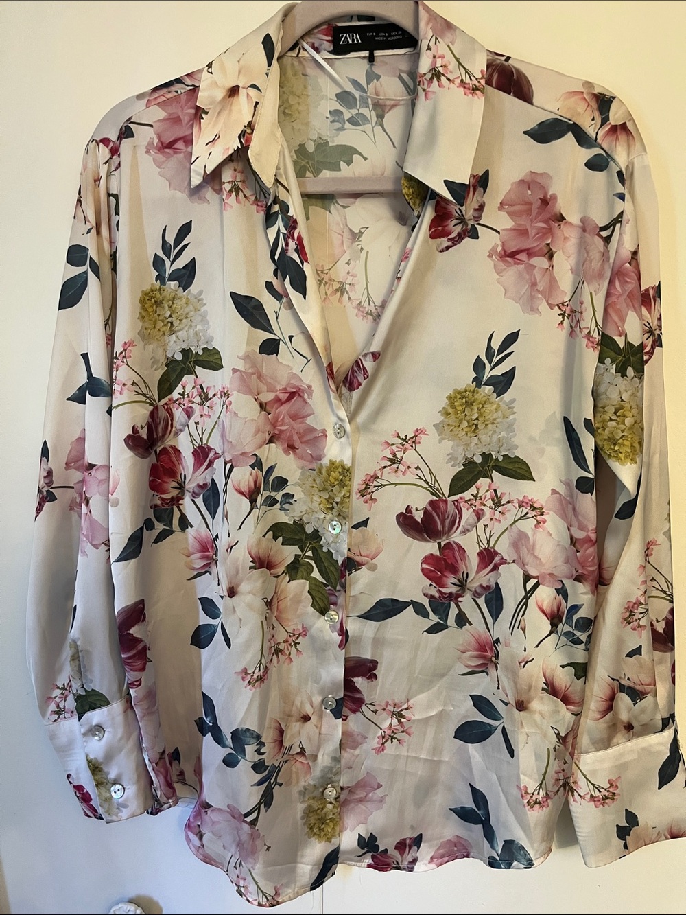 Zara Cream Button-Down Shirt with Pink Floral Print